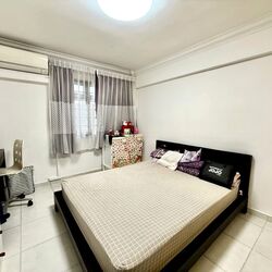 Blk 11 Holland Vista (Queenstown), HDB 3 Rooms #581929131